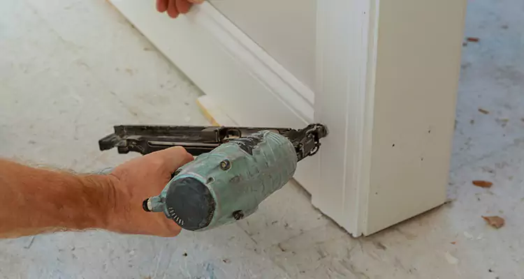 Fix Garage Door Panel in Hunters Creek, FL