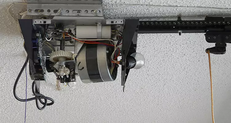 Emergency Garage Door Opener Repair in Hunters Creek, FL