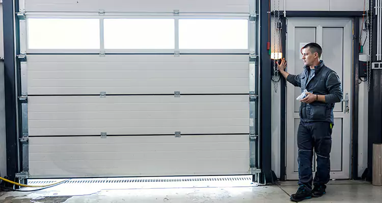 Modern Overhead Door Repair in Hunters Creek, FL