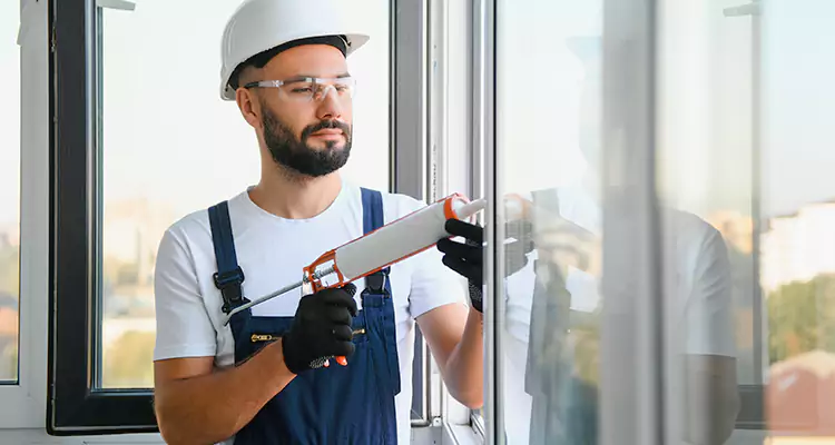 Retractable Screens Repair for Patio in Hunters Creek, FL