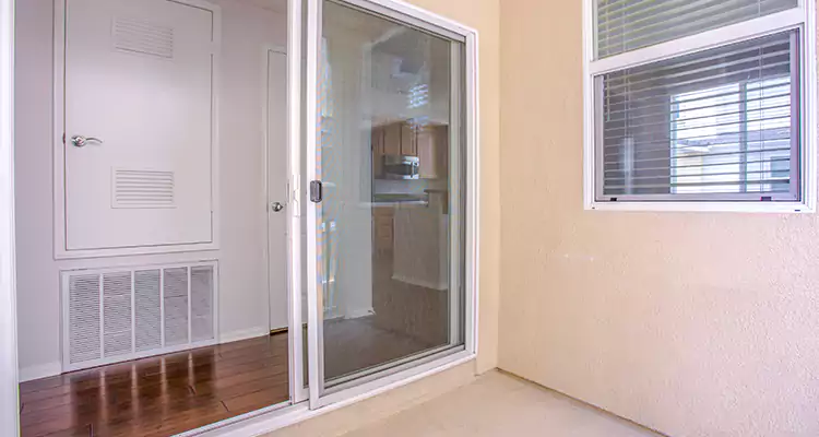 Sliding Screen Door Track Repair in Hunters Creek, FL