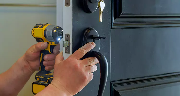 Comprehensive Door Lock Repair Services in Hunters Creek, FL