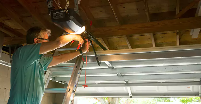 Chamberlain Garage Door Repair in Hunters Creek, FL