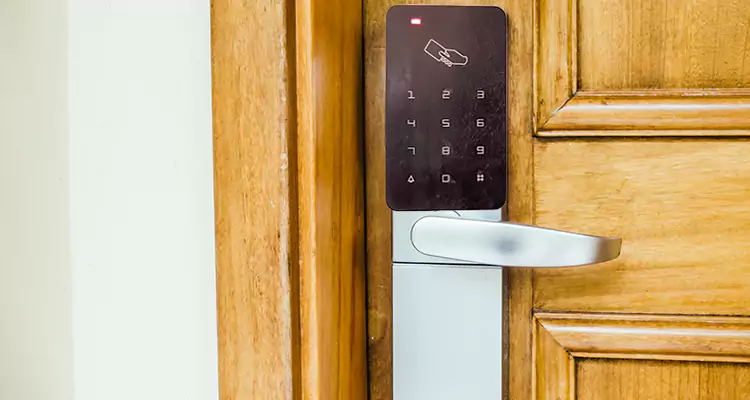 Keyless Hotel Door Locks Repair in Hunters Creek, FL