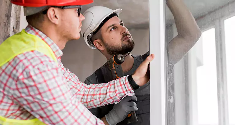 Vertical Crank Out Windows Repair in Hunters Creek, FL